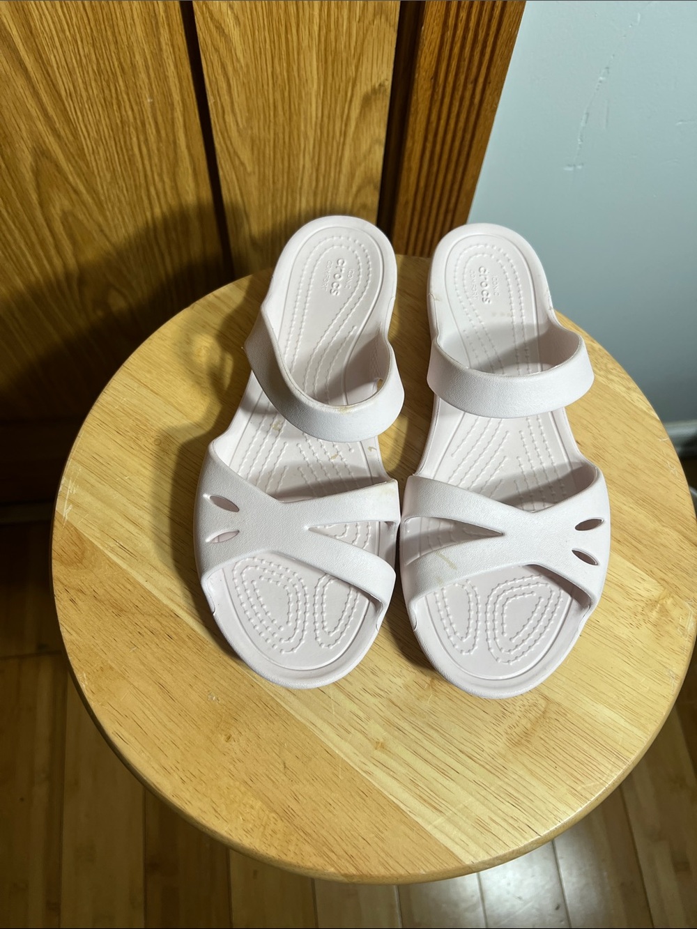 CROCS Pale Pink Slide Sandals